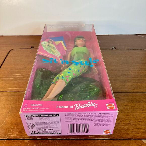 Vintage 90s Mattel Sit-in-Style Teresa Barbie w/Blow-Up Chair #23423 (1999) NRFB - Picture 3 of 3